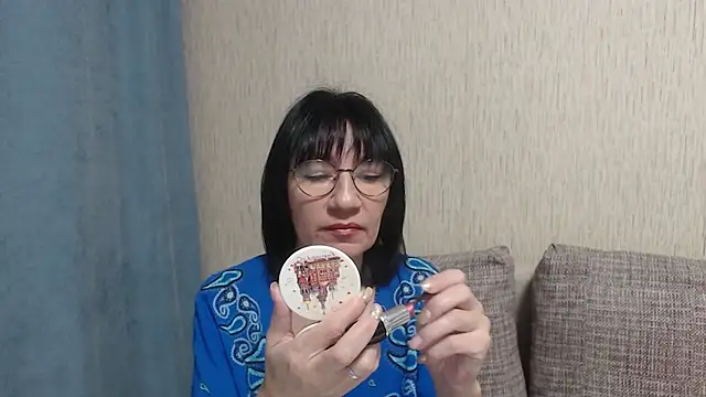 Erica95Bloom online show from January 6, 2:47 pm