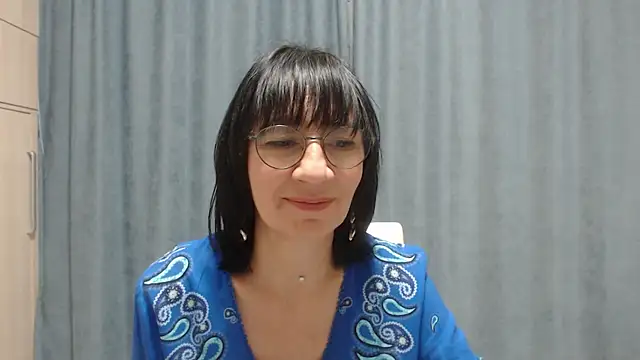 Erica95Bloom online show from January 6, 5:49 pm