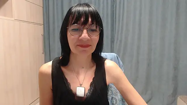 Erica95Bloom online show from January 10, 5:56 pm