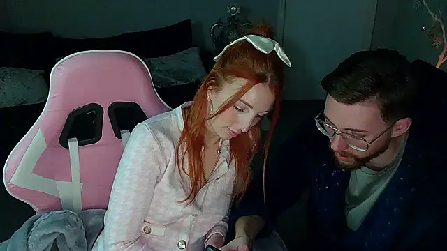 Red firesquirt online show from December 22, 9:09 pm