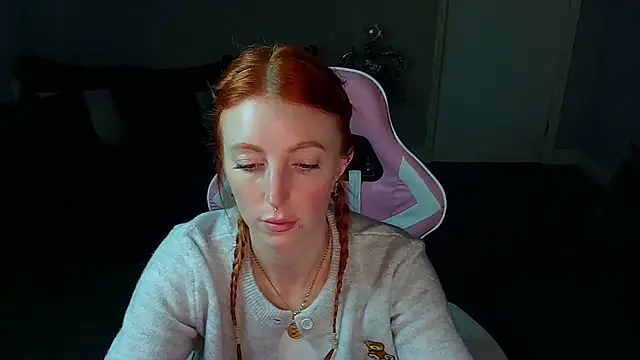 Red firesquirt online show from January 29, 9:28 pm