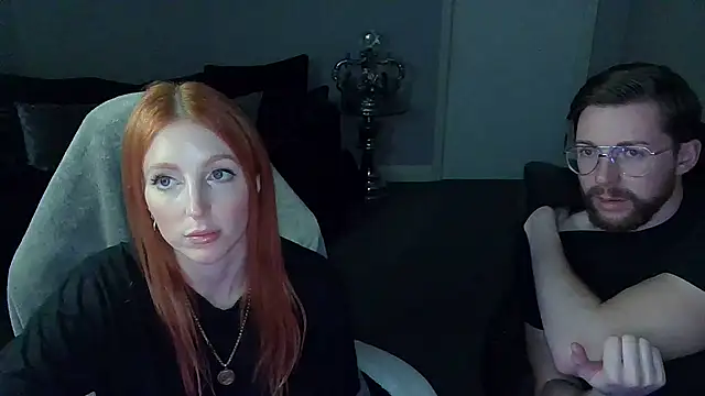 Red firesquirt online show from February 15, 9:37 pm