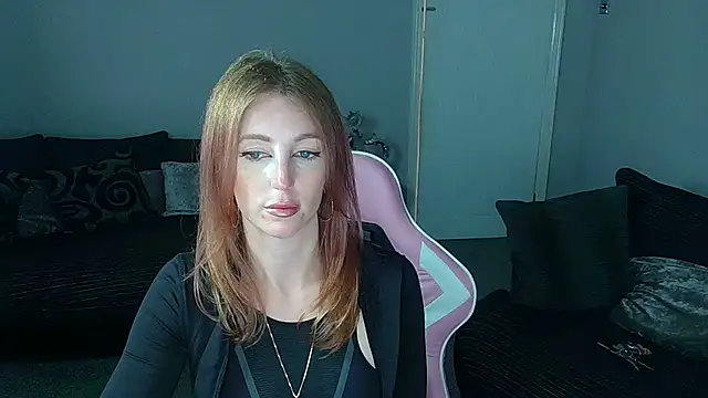 Red firesquirt online show from April 15, 2:02 pm