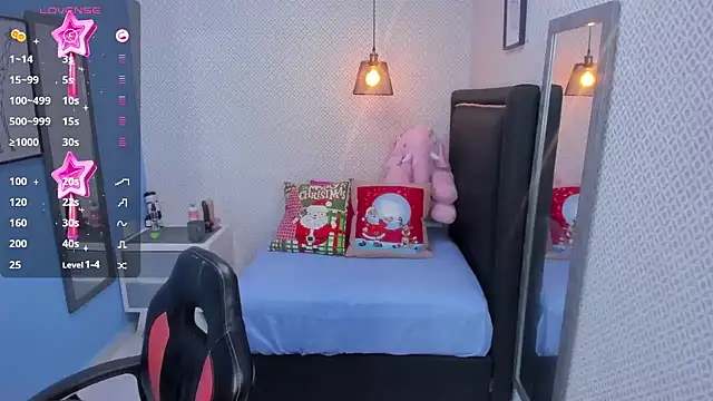 Snapshot of LORENADAVIES chatting on December 9, 12:30 pm LORENADAVIES online show from December 9, 12:30 pm