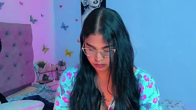 Snapshot of mabellfox chatting on December 13, 7:10 pm mabellfox online show from December 13, 7:10 pm