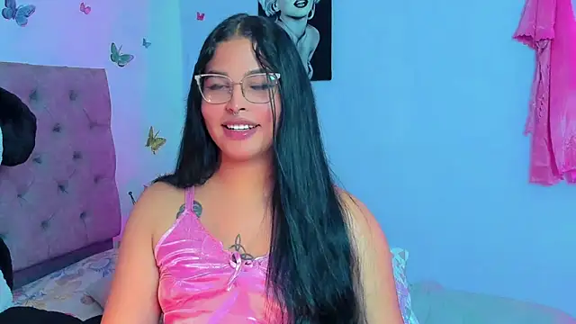 Snapshot of mabellfox chatting on December 21, 12:53 am mabellfox online show from December 21, 12:53 am