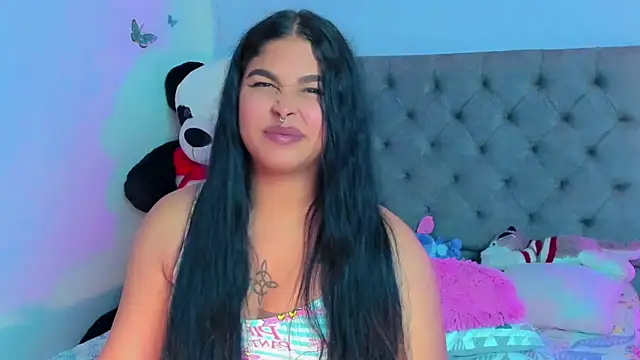 Snapshot of mabellfox chatting on February 16, 10:54 pm mabellfox online show from February 16, 10:54 pm