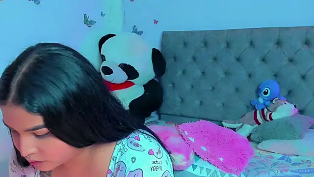 Snapshot of mabellfox chatting on February 23, 9:59 pm mabellfox online show from February 23, 9:59 pm