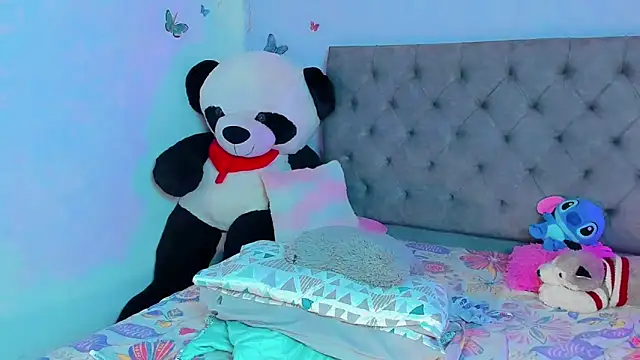 Snapshot of mabellfox chatting on February 25, 6:53 pm mabellfox online show from February 25, 6:53 pm