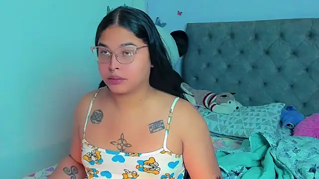 Snapshot of mabellfox chatting on March 6, 4:38 pm mabellfox online show from March 6, 4:38 pm