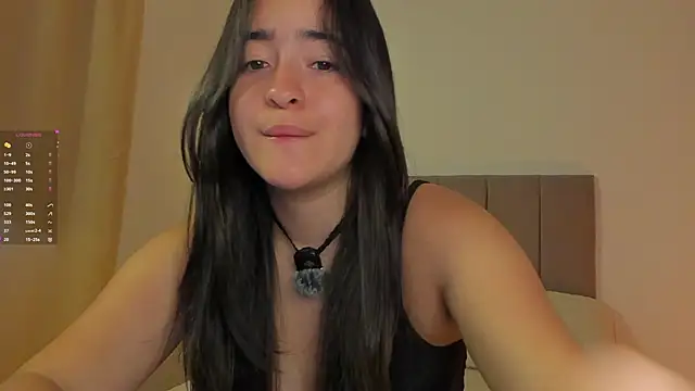 Snapshot of soyamandaa_ chatting on March 11, 10:42 pm soyamandaa online show from March 11, 10:42 pm