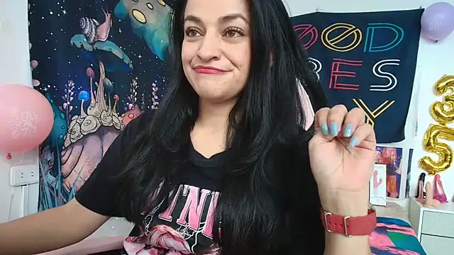 LovelyAzucena online show from May 15, 2:35 pm