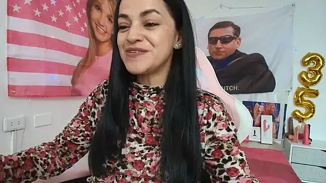 LovelyAzucena online show from May 21, 3:19 pm