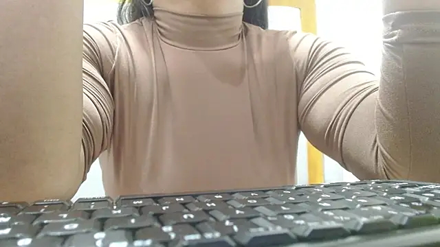 Snapshot of Cholatin chatting on October 20, 3:23 pm Cholatin online show from October 20, 3:23 pm