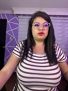 MiiaaJoness online show from May 7, 4:51 am