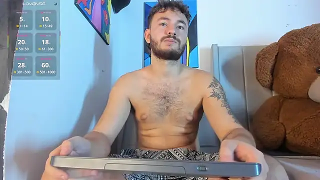 Snapshot of JacoLive chatting on March 17, 5:38 pm JacoLive online show from March 17, 5:38 pm