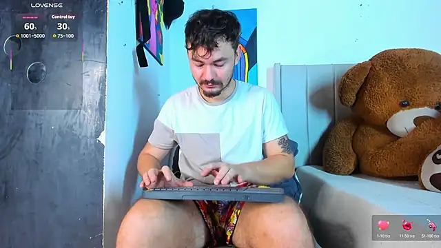 Snapshot of JacoLive chatting on April 2, 6:27 pm JacoLive online show from April 2, 6:27 pm