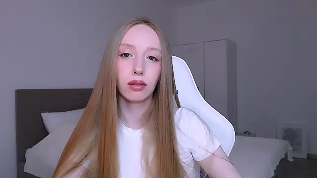 Luna insniity online show from March 28, 8:30 pm