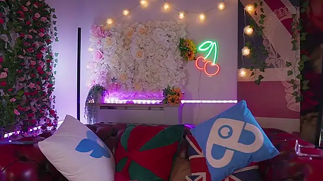 Snapshot of AmicaBentley chatting on March 23, 6:06 am AmicaBentley online show from March 23, 6:06 am