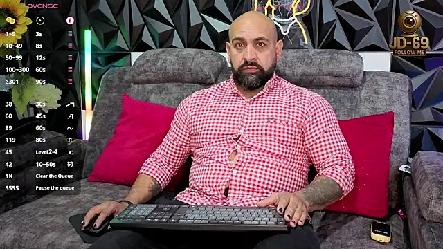 Snapshot of JD-69 chatting on October 10, 7:02 pm JD-69 online show from October 10, 7:02 pm