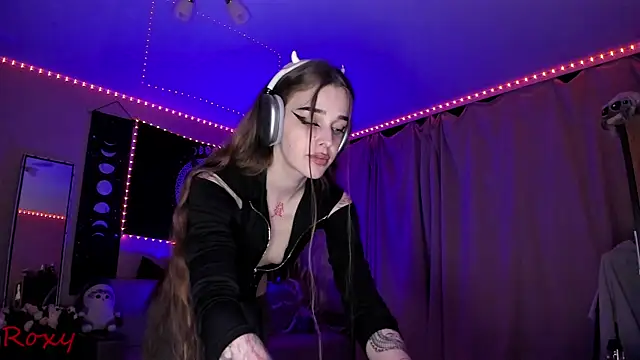 wet dream  online show from March 28, 7:13 pm