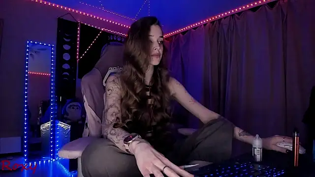 wet dream  online show from May 15, 7:32 pm