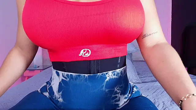 lucyy gray online show from December 3, 3:03 am