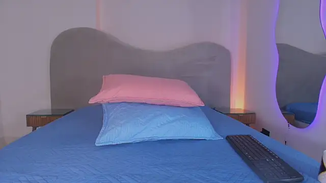 lucyy gray online show from December 17, 3:12 am