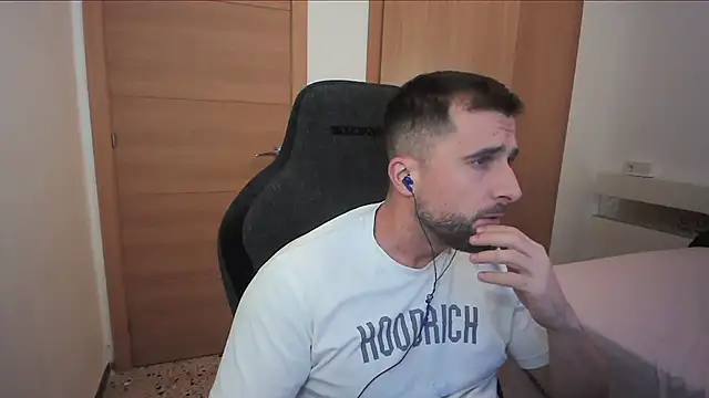 alex877x online show from October 28, 10:45 pm