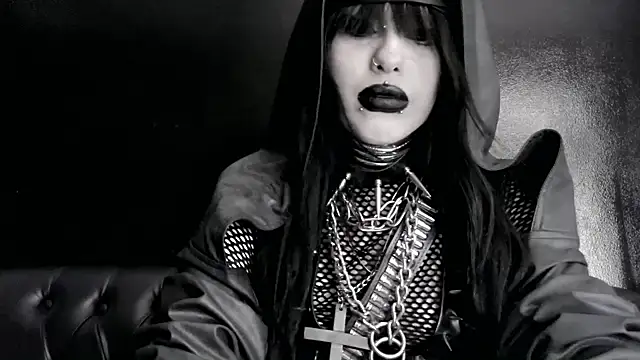 XXIOUX online show from April 30, 6:03 pm