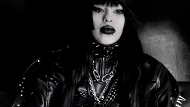 XXIOUX online show from May 12, 2:47 pm