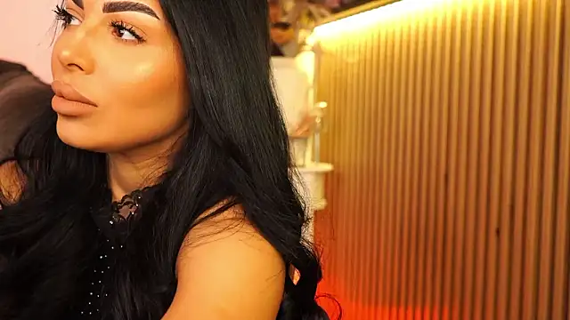 Snapshot of KimyBroox chatting on February 19, 10:39 pm KimyBroox online show from February 19, 10:39 pm