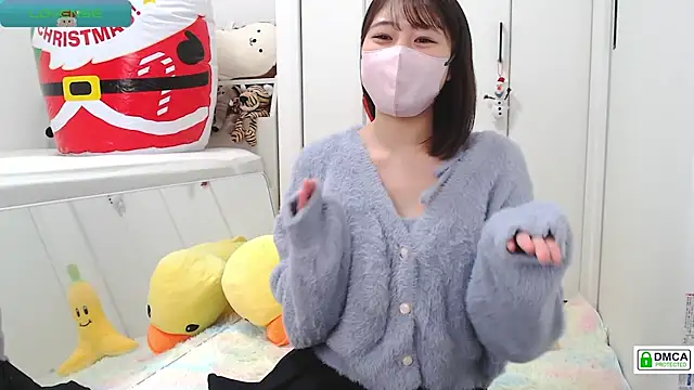 Snapshot of SUZU_ chatting on December 14, 2:10 pm SUZU online show from December 14, 2:10 pm