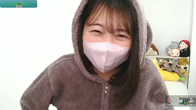 Snapshot of SUZU_ chatting on December 27, 10:05 pm SUZU online show from December 27, 10:05 pm