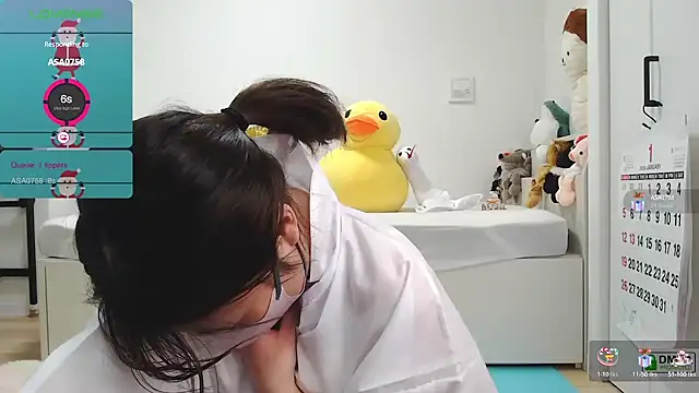 Snapshot of SUZU_ chatting on January 2, 12:46 pm SUZU online show from January 2, 12:46 pm