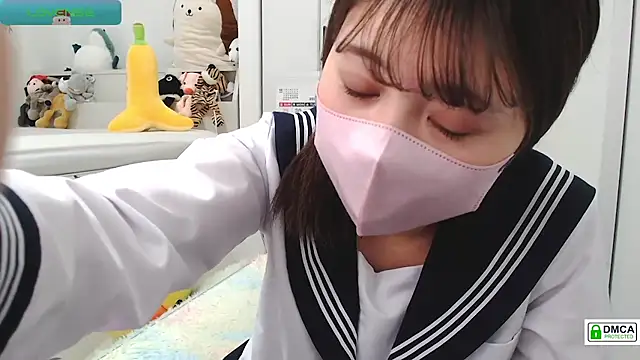 Snapshot of SUZU_ chatting on January 7, 9:35 pm SUZU online show from January 7, 9:35 pm