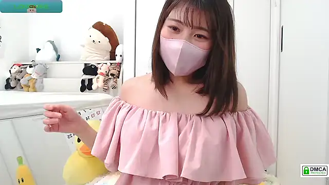 Snapshot of SUZU_ chatting on January 10, 12:06 am SUZU online show from January 10, 12:06 am