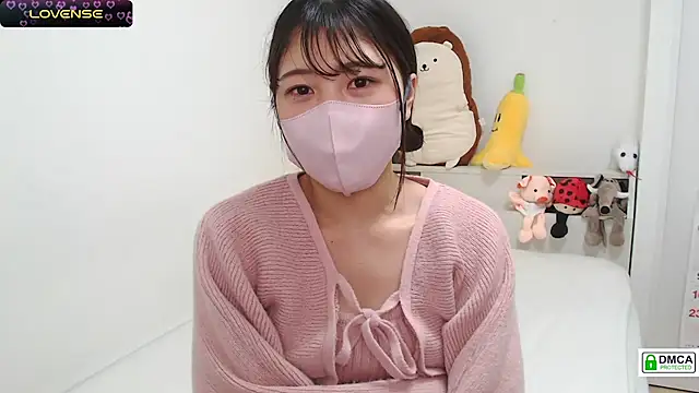 Snapshot of SUZU_ chatting on February 19, 11:46 pm SUZU online show from February 19, 11:46 pm