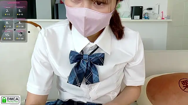Snapshot of SUZU_ chatting on September 17, 3:19 am SUZU online show from September 17, 3:19 am