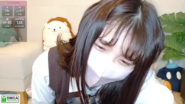 Snapshot of SUZU_ chatting on March 6, 12:45 pm SUZU online show from March 6, 12:45 pm