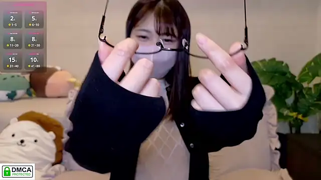 Snapshot of SUZU_ chatting on March 16, 1:04 pm SUZU online show from March 16, 1:04 pm