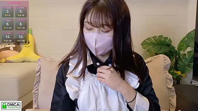 Snapshot of SUZU_ chatting on March 28, 12:05 pm SUZU online show from March 28, 12:05 pm