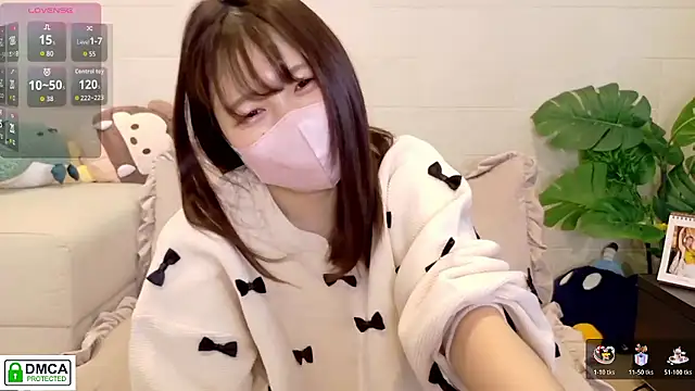 Snapshot of SUZU_ chatting on April 30, 3:13 am SUZU online show from April 30, 3:13 am