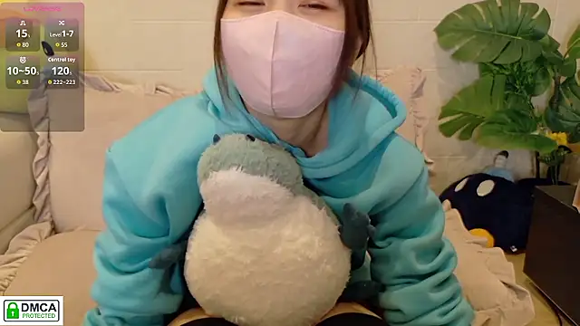 Snapshot of SUZU_ chatting on May 5, 1:19 pm SUZU online show from May 5, 1:19 pm
