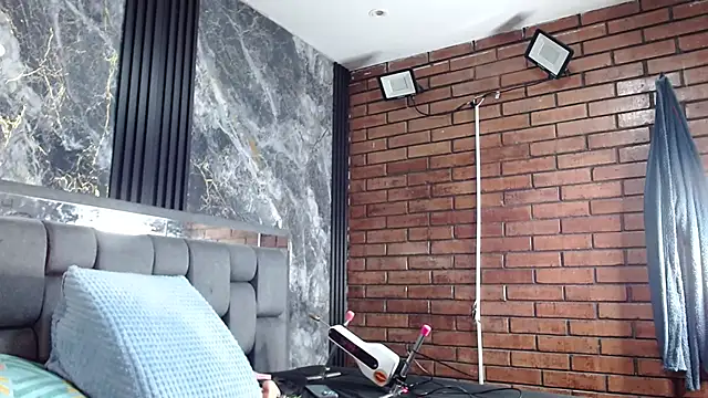 Snapshot of Couple_Gold69 chatting on March 25, 9:04 am Couple Gold69 online show from March 25, 9:04 am