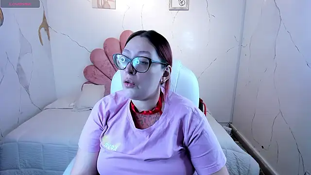 NiickyJones online show from March 15, 6:19 am