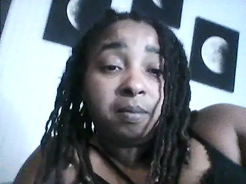Snapshot of strap_er_down chatting on September 14, 5:17 am strap er down online show from September 14, 5:17 am