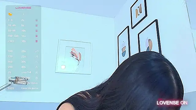Snapshot of littlee_emilyy_ chatting on December 4, 12:03 pm littlee emilyy online show from December 4, 12:03 pm