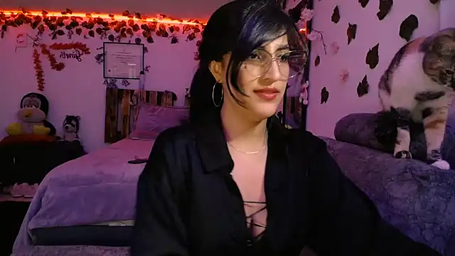 azahar  ziiz online show from January 20, 10:15 pm