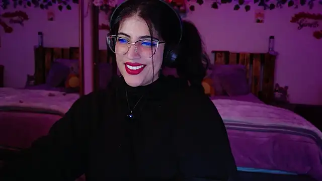 azahar  ziiz online show from January 8, 10:56 pm